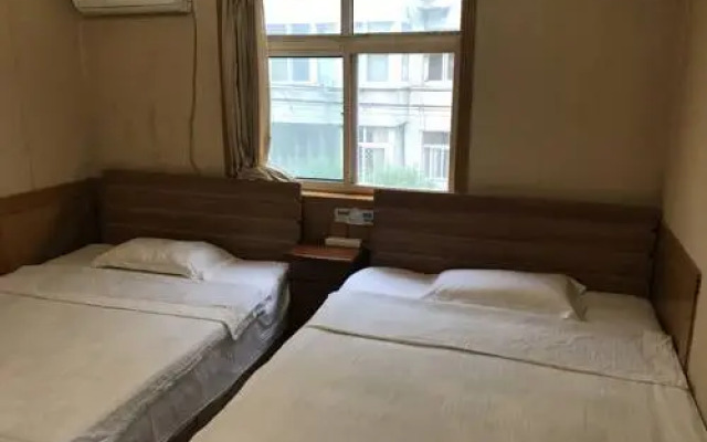 Wolongpu Hostel