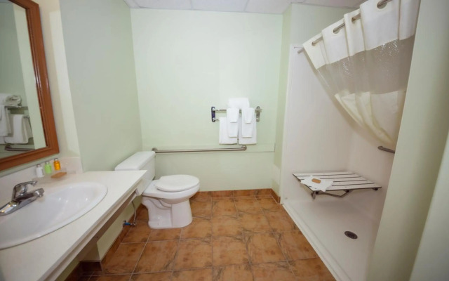 Service Plus Inns and Suites Calgary