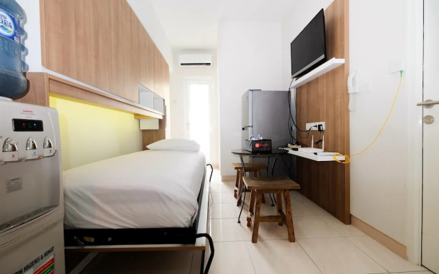 Modern and Cozy 2BR @Springlake Bekasi Apartment