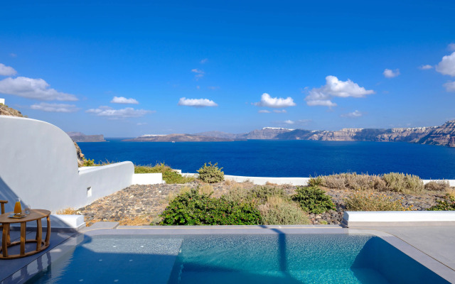 Neptune Luxury Spa Suites