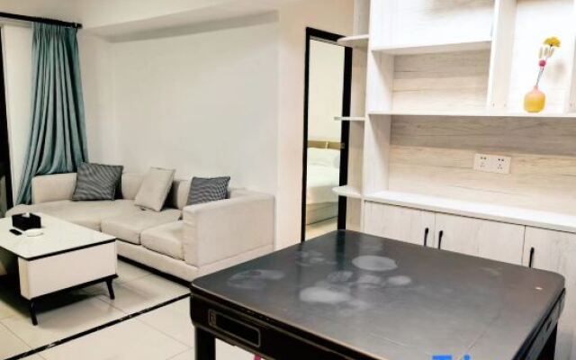 Youyi Hotel (Yangjiang Hailing Island Beiluowan Scenic Area)