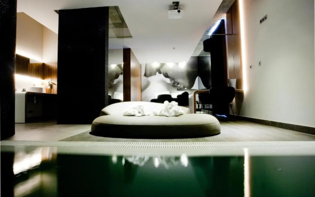 Mood - Private Suites