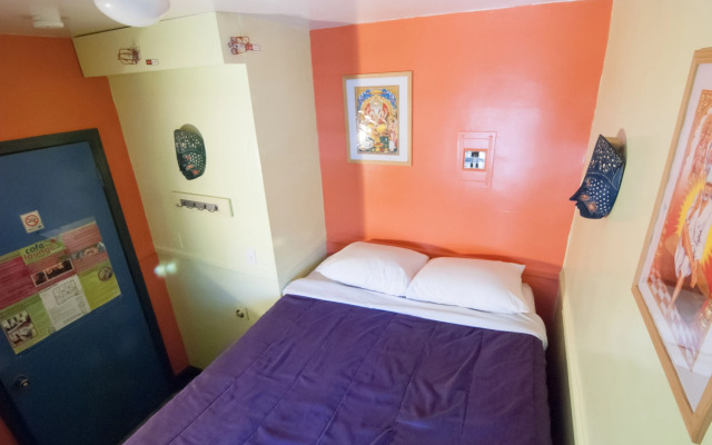 Ocean Island Inn Backpackers Suites - Hostel