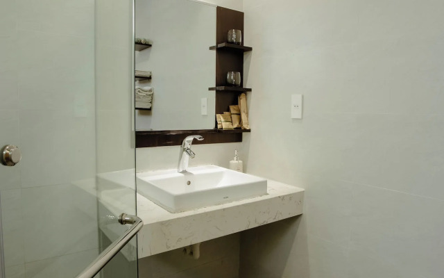 Lahome Boutique Villa and Apartment