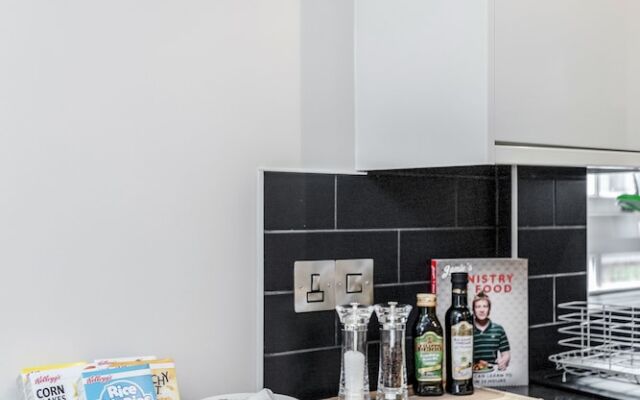 Large Apartment near Windsor Castle