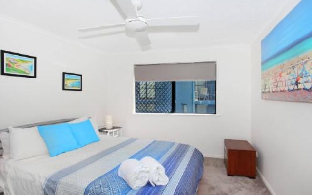 Unit 4 The Rocks 1746 David Low Way Coolum Beach 500 Bond – Guest Rooms – Coolum Beach