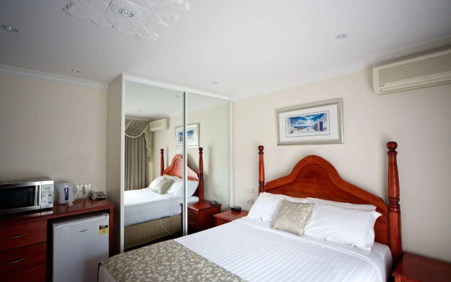 Sanctuary House Healesville Motel