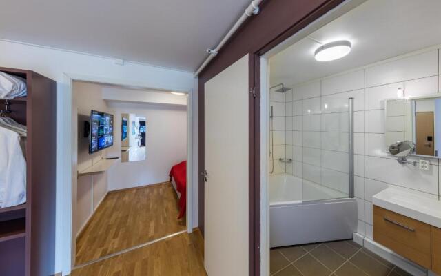 Dolmsundet Hotell Hitra