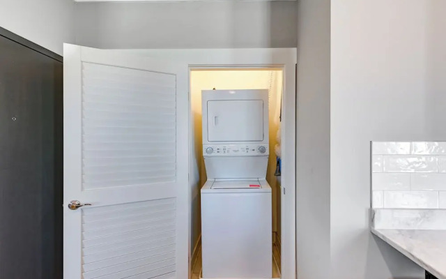 Modern Nashville Condo: Walk to Local Breweries!