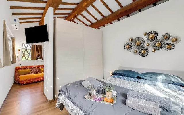 Cozy Apt Intypical Hayloft With Garden