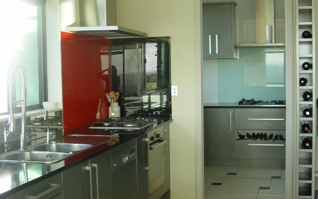 Silverdale Hilltop Lodge
