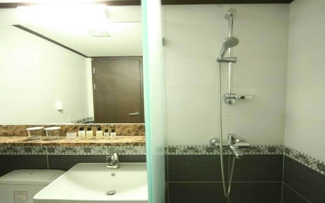 Orient Hotel & Resort