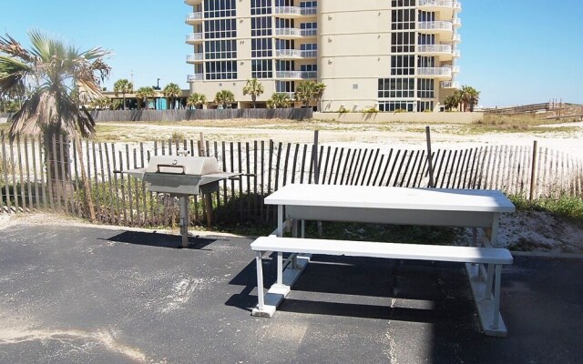 Harbor House 30 condo