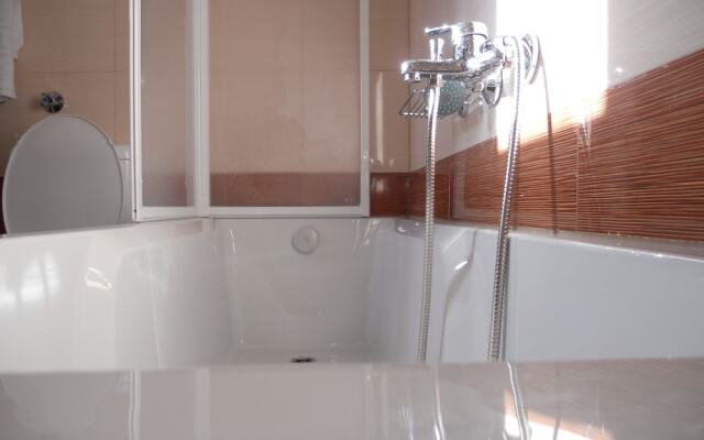 Armonia Uphoria Villa