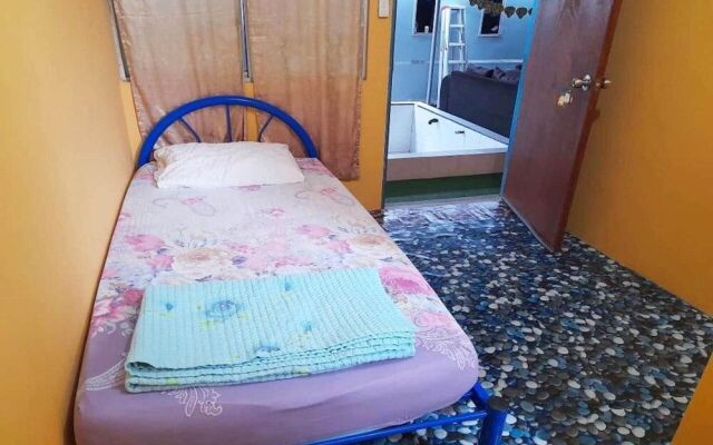 OYO Home 90333 Tiny Room Homestay