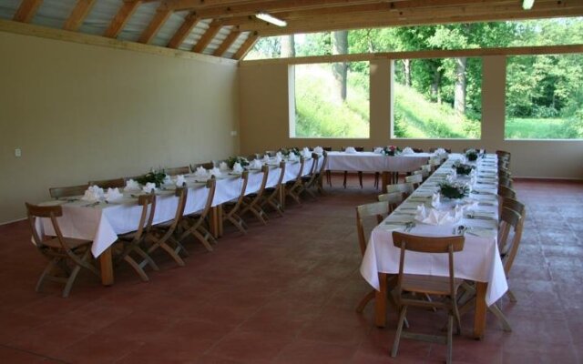 Pension Mlyn Stare Mitrovice