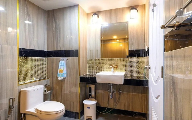 arunsakhon luxury condo