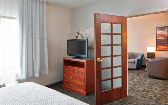 Courtyard by Marriott Bloomington by Mall of America