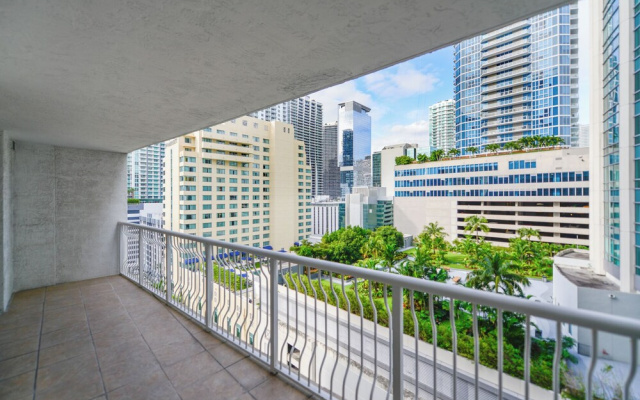 Brickell Bay 1720