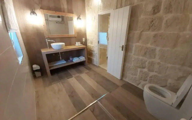 Farmhouse Villa in Gozo With Large Pool & Garden