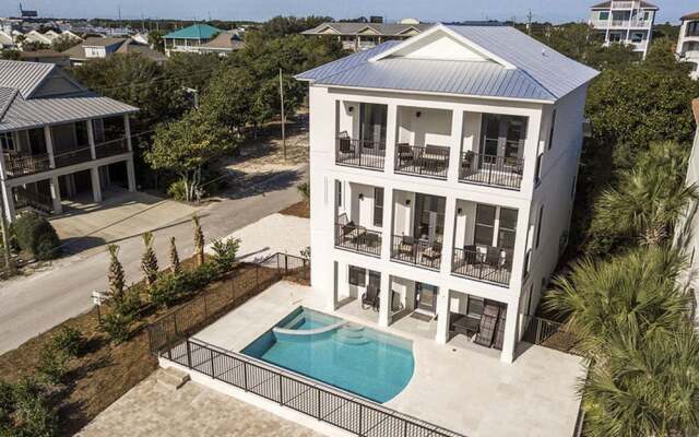 Just Beachy by Five Star Properties