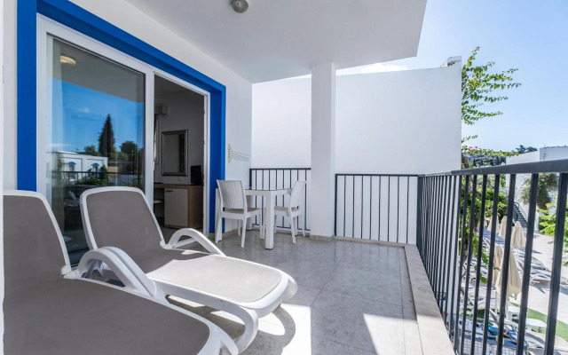 Aleria Belport Beach Hotel