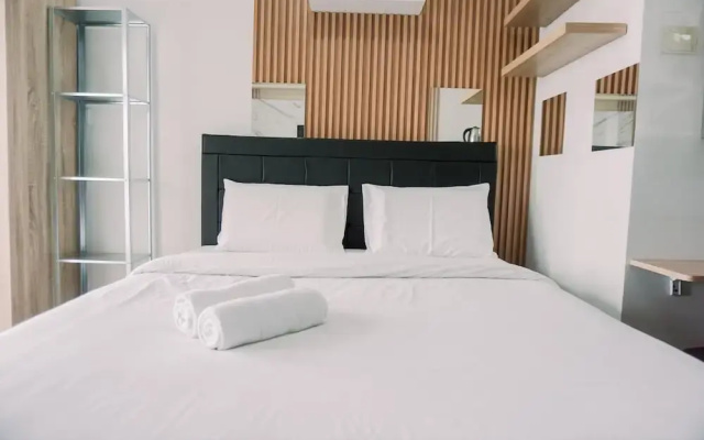 Simply Look Studio At Amazana Serpong Apartment