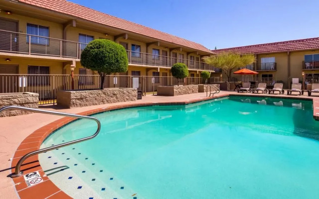 Best Western Airport Inn