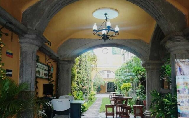 Ciudad Vieja Bed & Breakfast Hotel