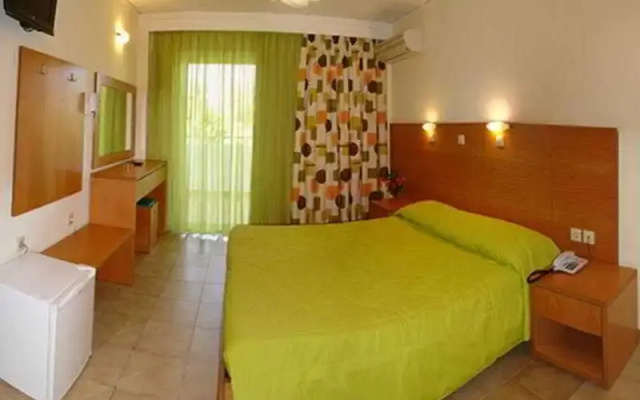 Hotel Tigakis Star
