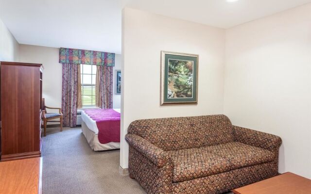 Ramada Sparta/At Speedway