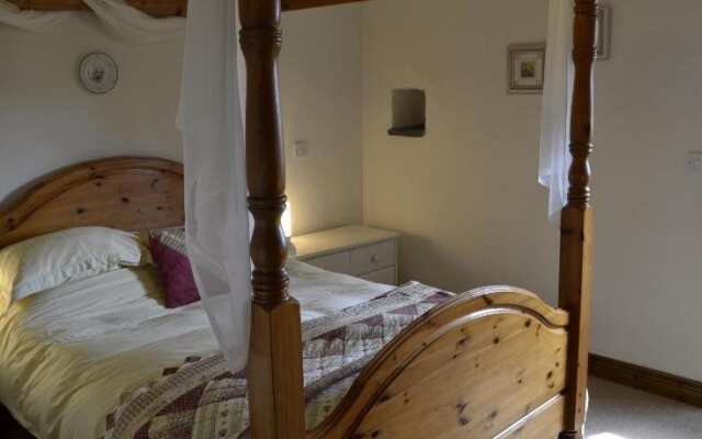 Tregolls Farm Cottages