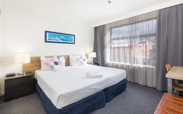 City Edge Serviced Apartments - East Melbourne