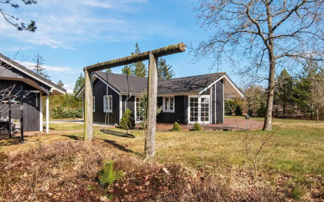8 Person Holiday Home in Logstor-by Traum
