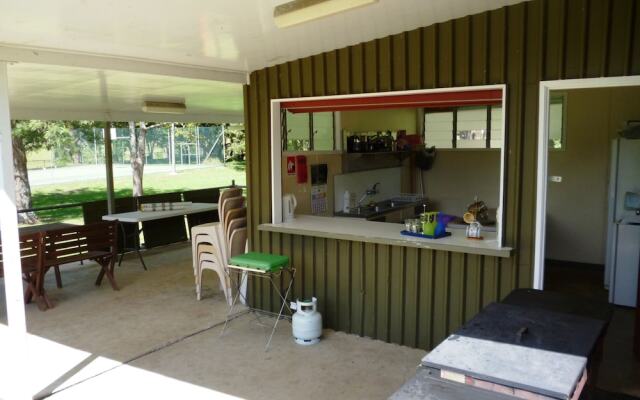 Christmas Creek Cafe & Cabins