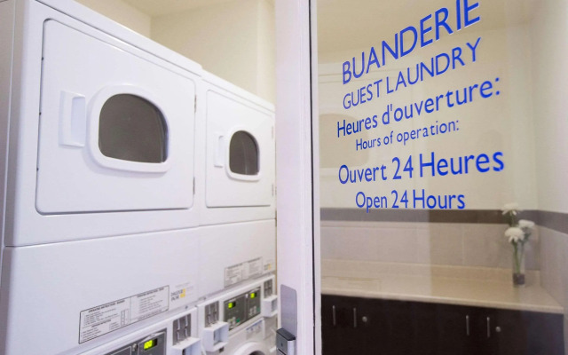 Quality Inn and Suites Brossard