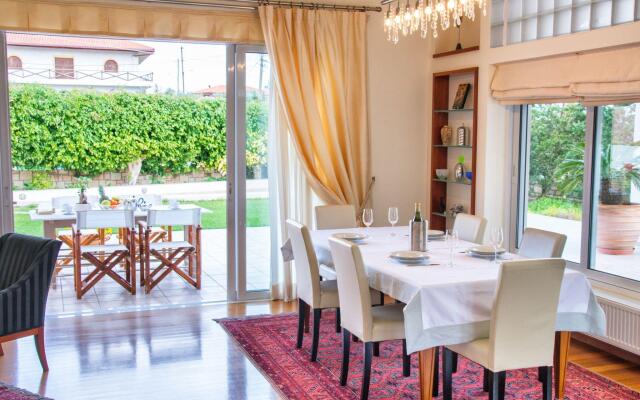 Beautiful Villa near Sea in Agios Nikolas