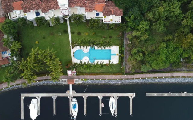 Modern Villa Near Beach & Marina- Ixtapa