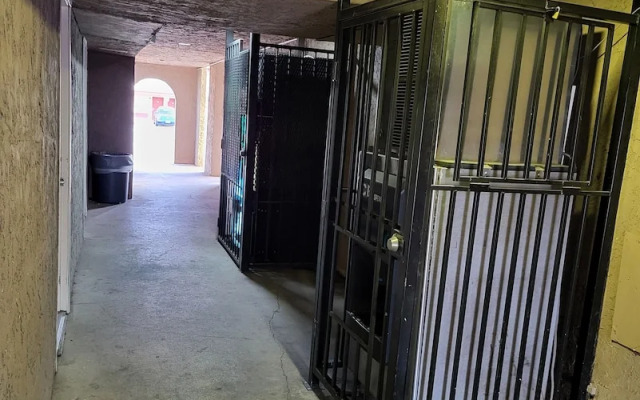 Hallmark Inn and Suites