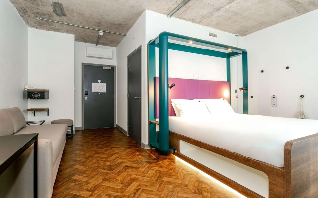 YOTEL Manchester Deansgate