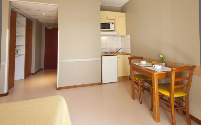Elstar residence