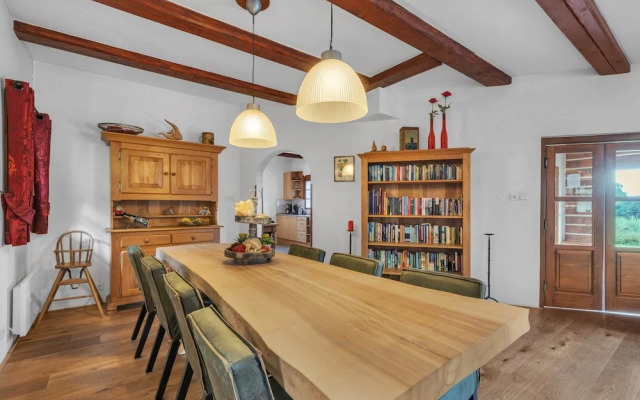 Apartment in Vidochov With Pool