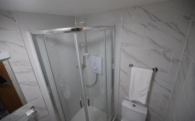 PremierLux Serviced Apartments