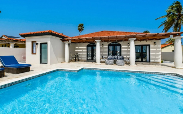 Newly Remodeled 5-bedroom 5-bath in Tierra del Sol!