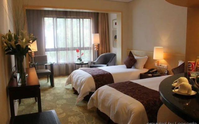 S&N Phoenix Comfort Villa