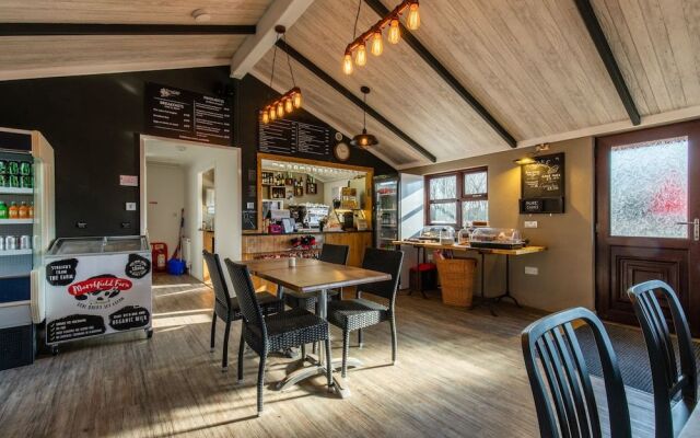 Fairwood Lakes Holiday Park
