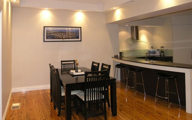 Launceston Apartments & Cottages