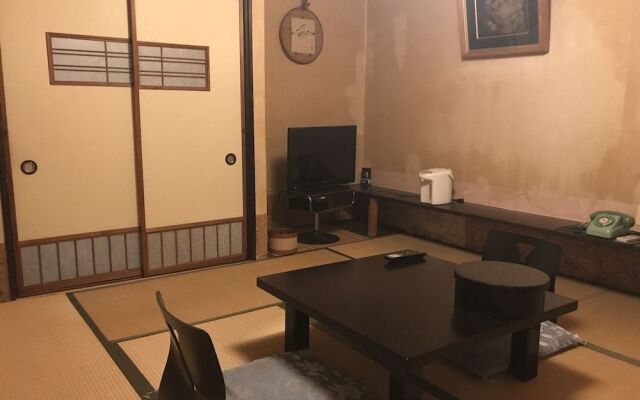 Sinbashi Ryokan