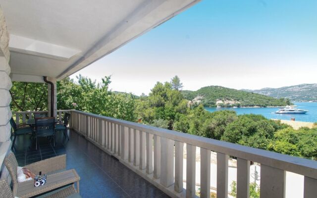 Stunning Home in Zrnovo With Wifi and 3 Bedrooms