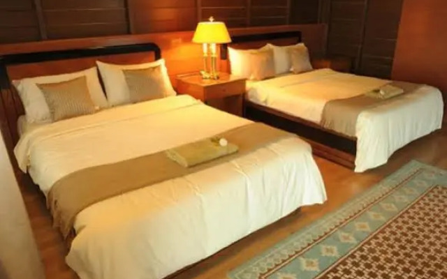 The Manor Beach Resort